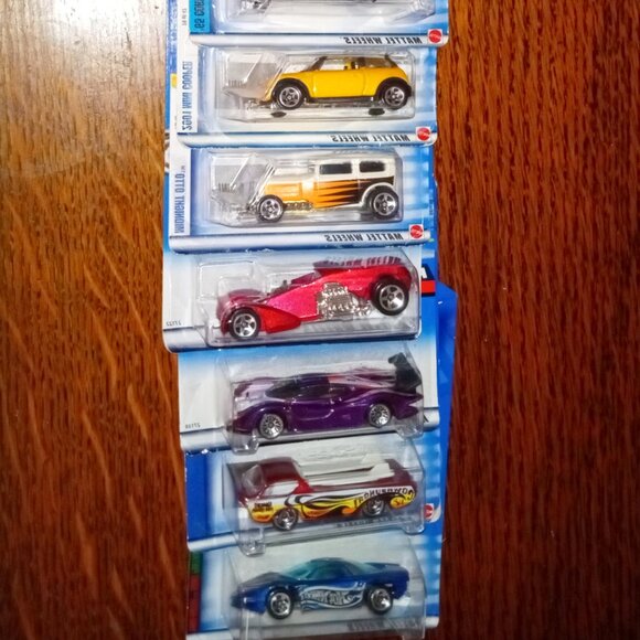 Collection of Vintage Hot Wheel Vehicles, New in Original Packages - Picture 5 of 7